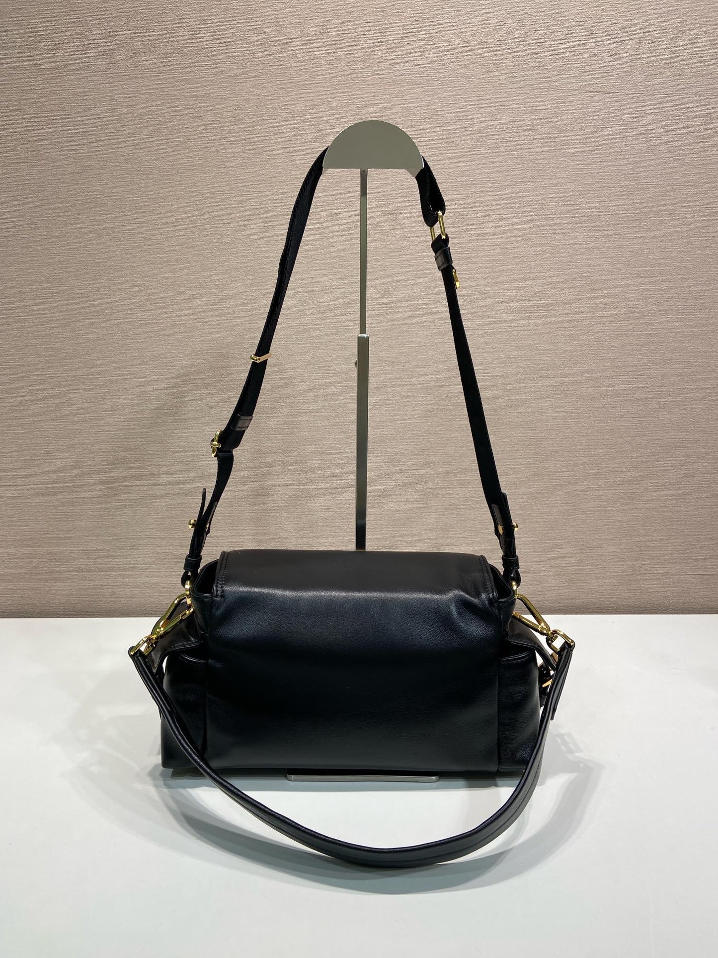 PRA Shoulder Bag Black Sheepskin 341130 mysite