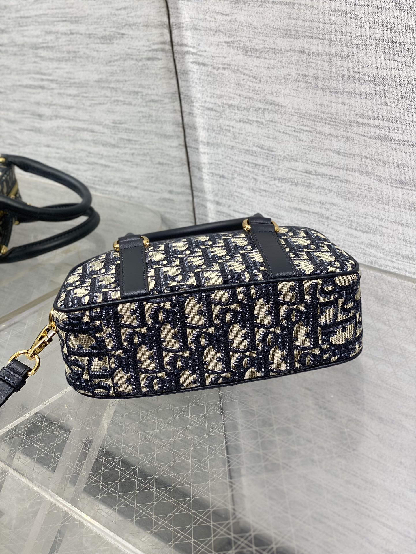 CD D-Vibe bowling bag 21 blue obliaue fabric mysite