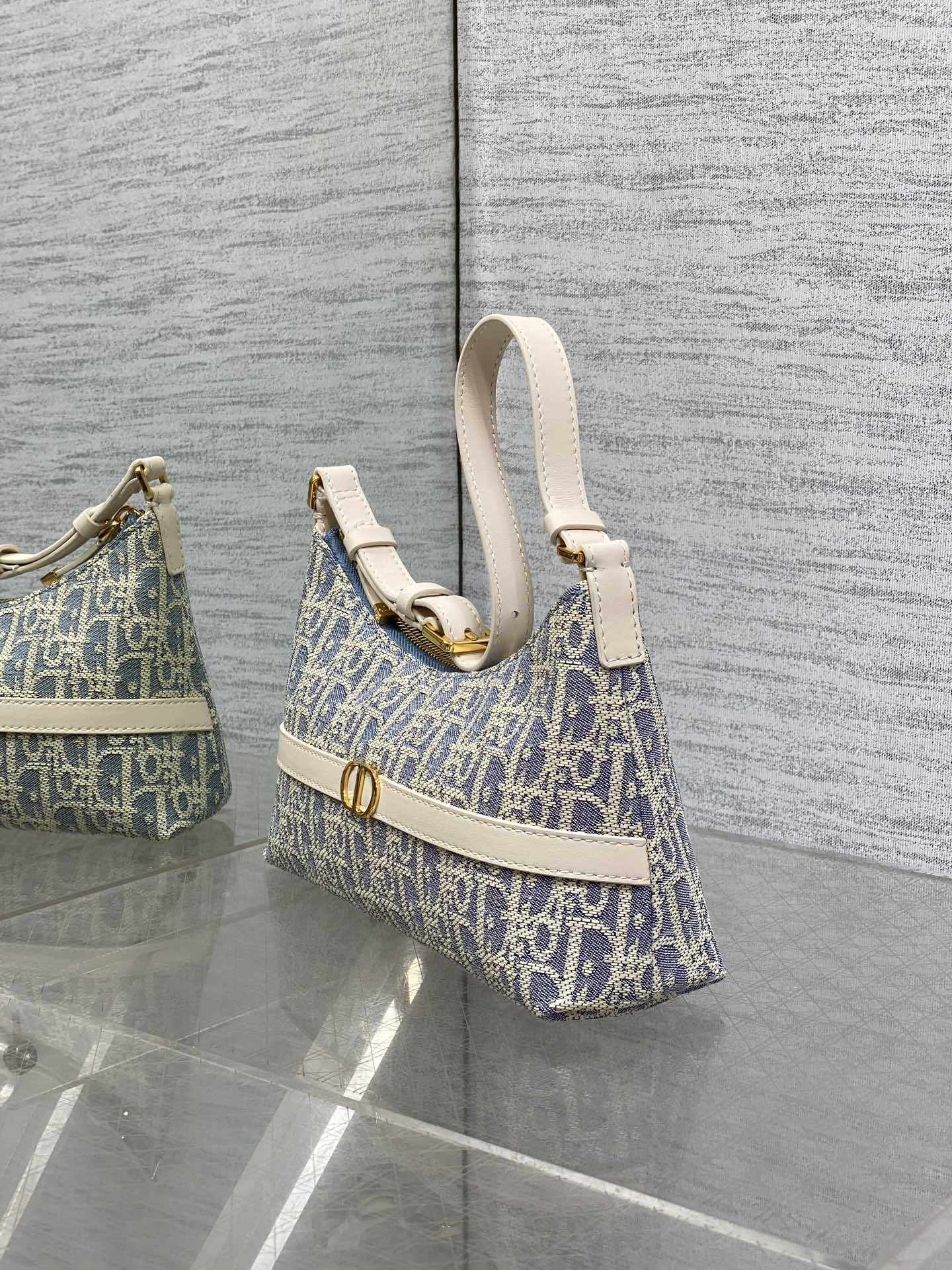 CD Miss Caro 24 blue raffia-effect fabric mysite