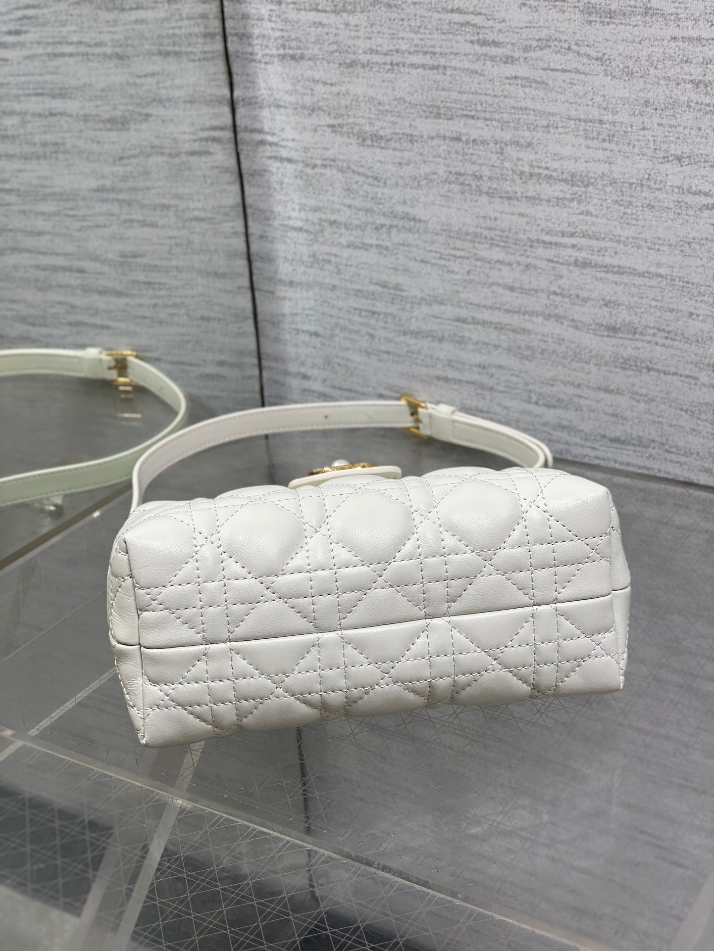 CD Jolie Top Handle Mini Bag 18.5cm White Cannage Lambskin GHW mysite