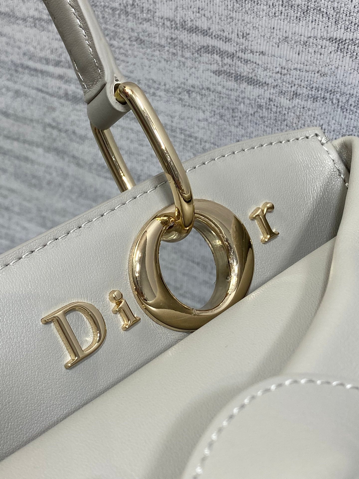 CD 26SS Bow-Adorned Bag Light Gray Calfskin 272509 mysite