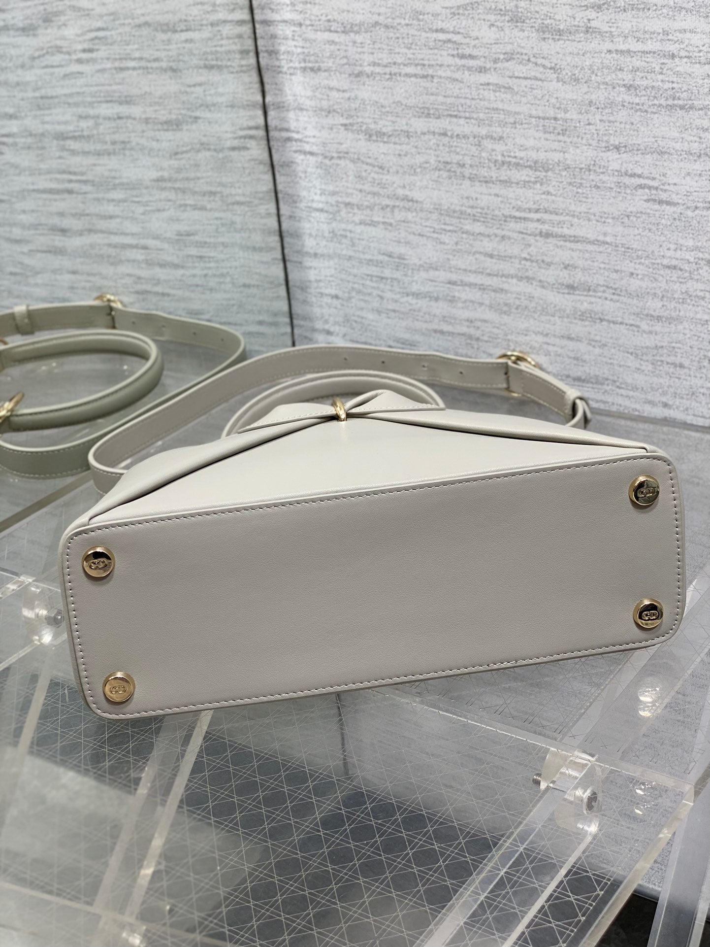 CD 26SS Bow-Adorned Bag Light Gray Calfskin 272509 mysite