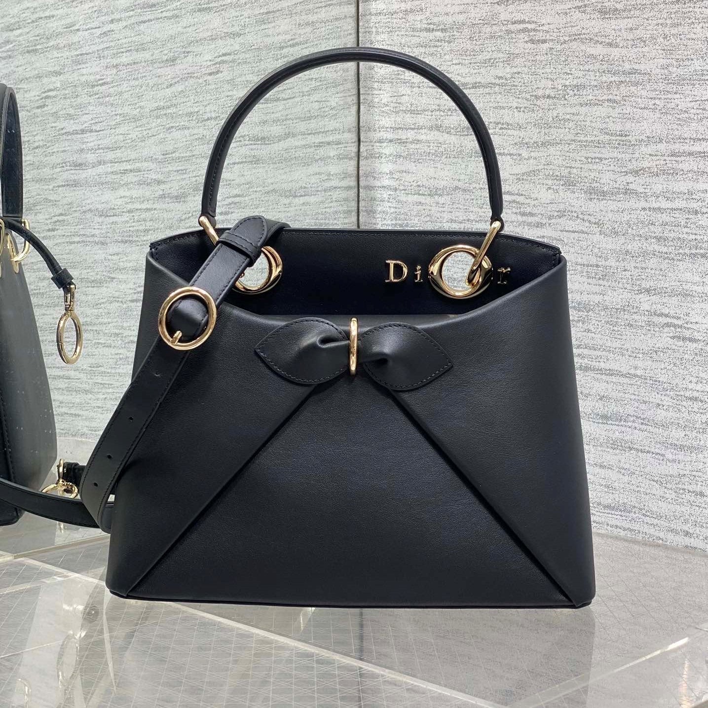 CD 26SS Bow-Adorned Bag Black Calfskin 272519 mysite