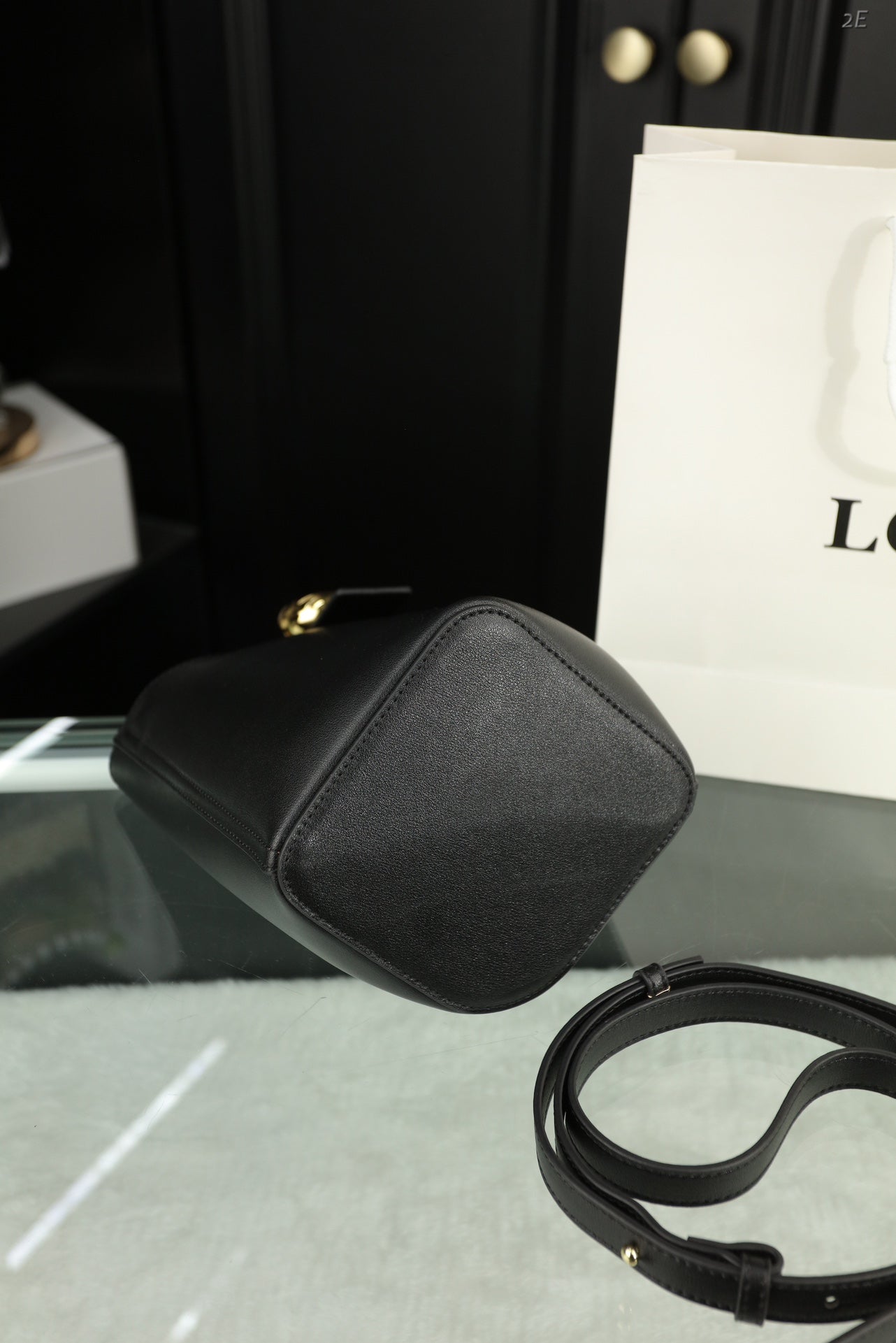 LOE MINI 19 PEBBLE BUCKET IN BLACK MELLOW CALFSKIN mysite