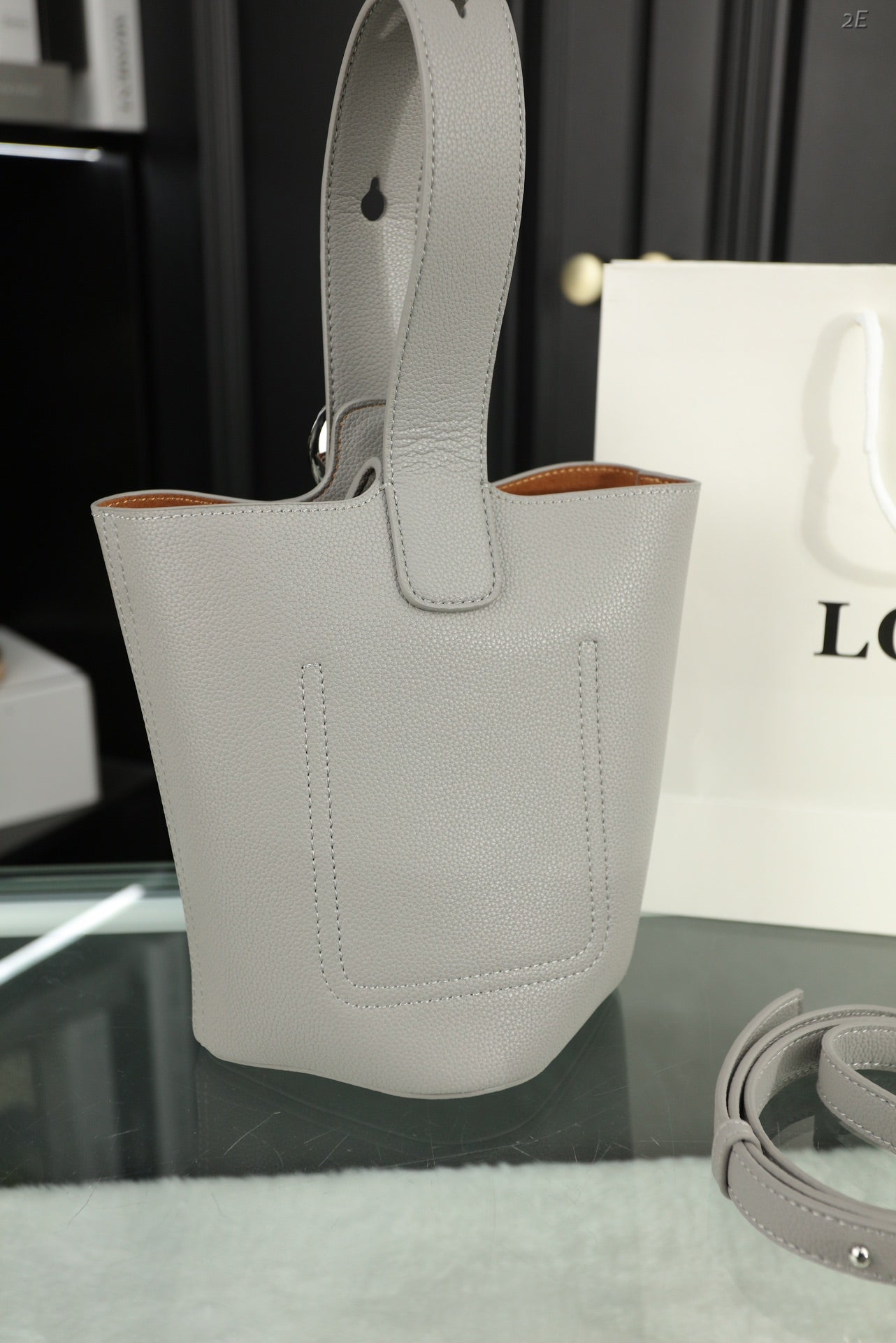 LOE MINI 19 PEBBLE BUCKET IN GRAY STEEL MELLOW CALFSKIN mysite