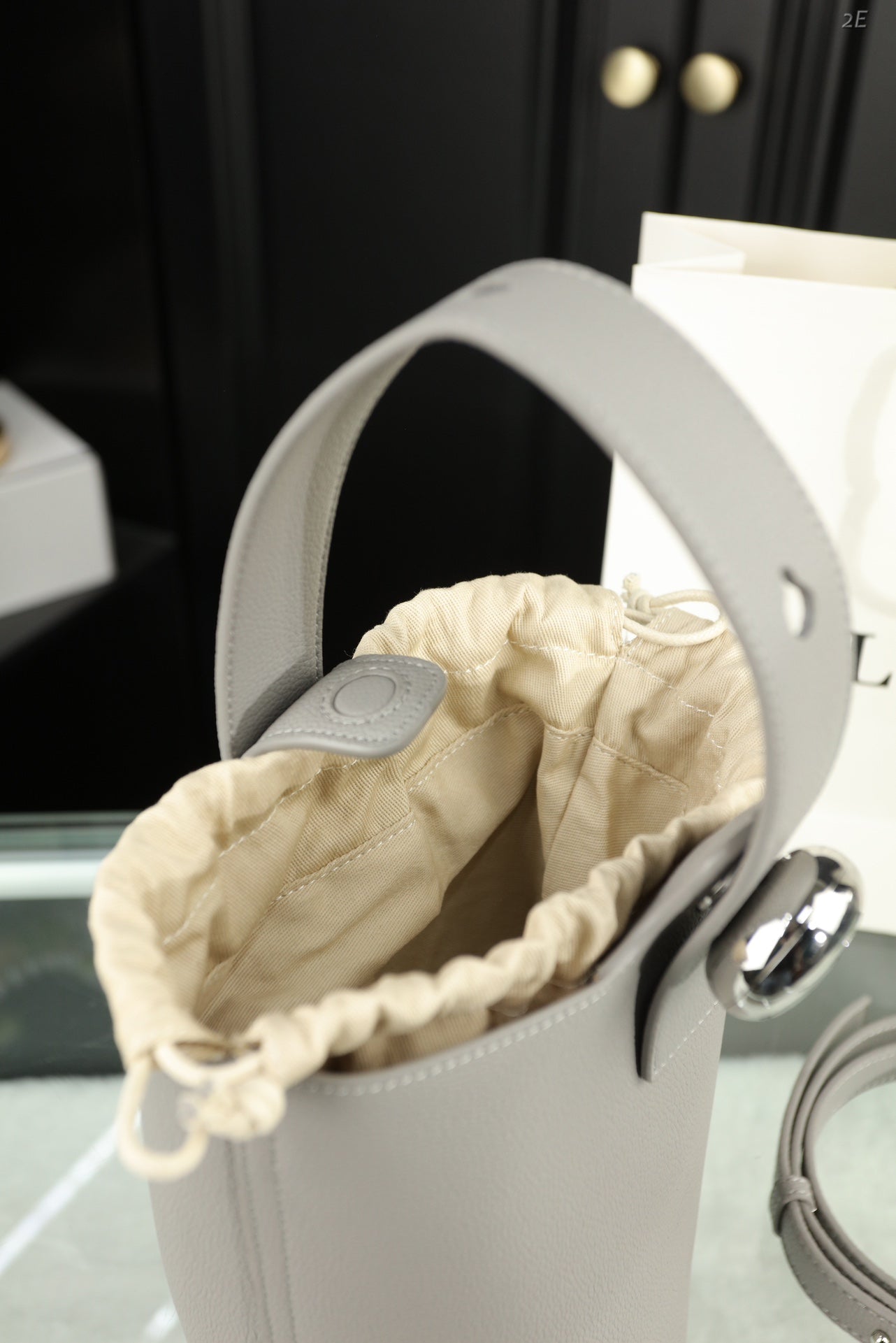 LOE MINI 19 PEBBLE BUCKET IN GRAY STEEL MELLOW CALFSKIN mysite