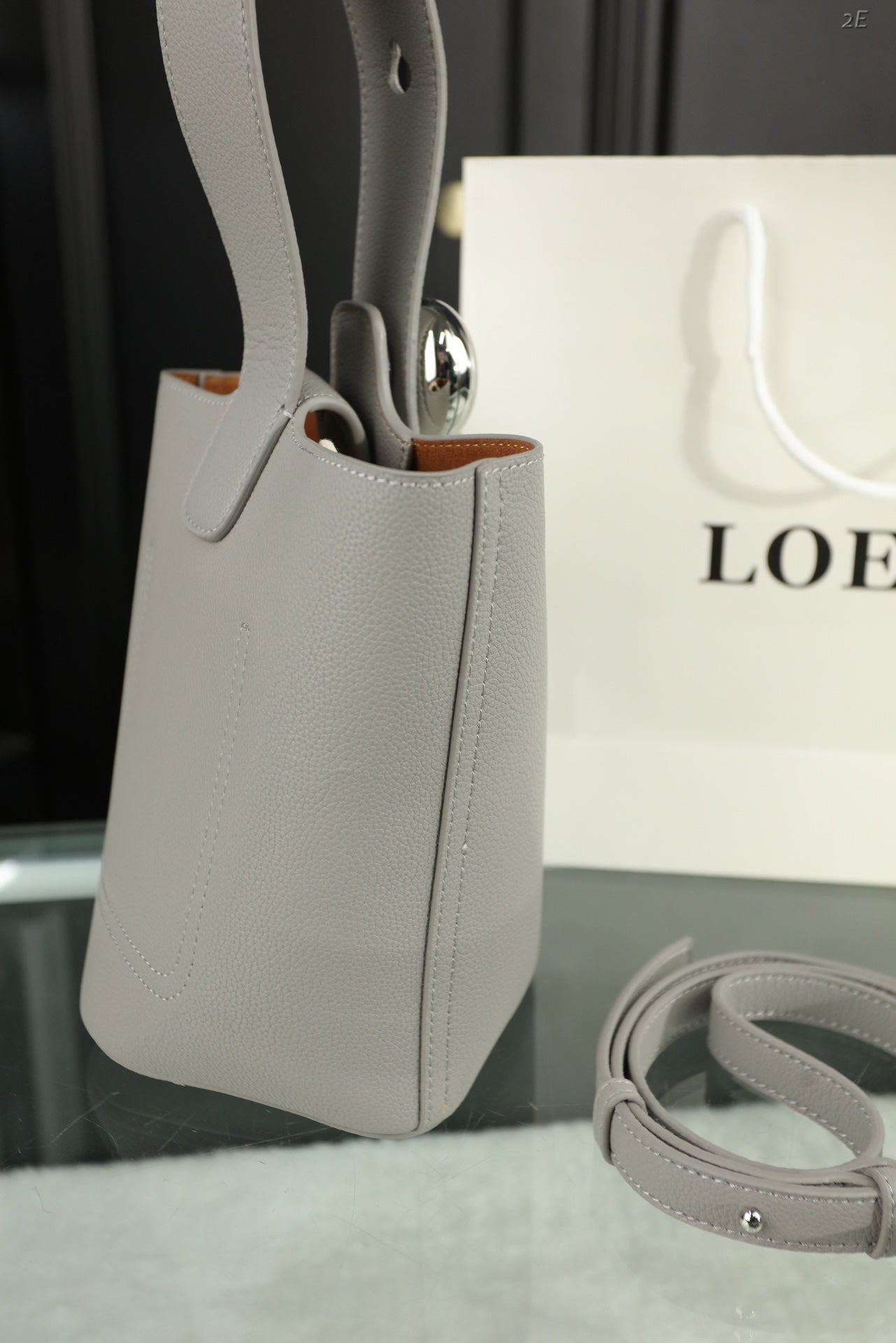 LOE MINI 19 PEBBLE BUCKET IN GRAY STEEL MELLOW CALFSKIN mysite