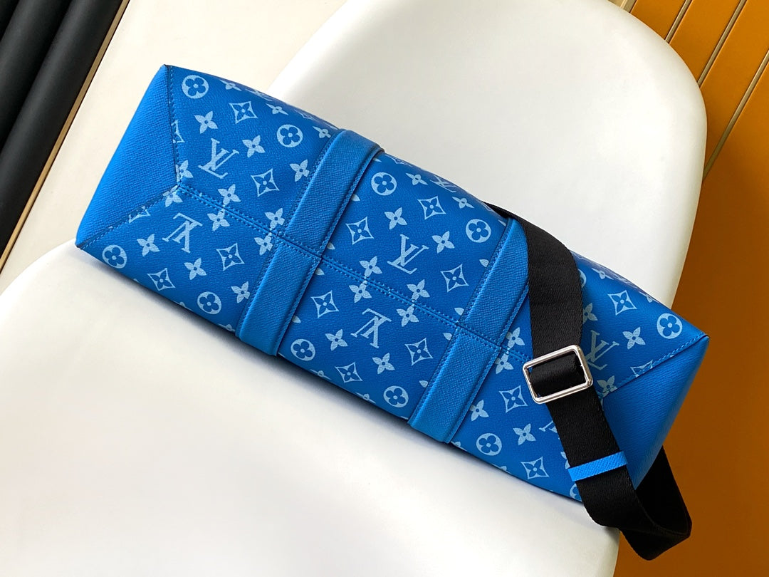 LV The Weekend Tote Bag 43cm Blue Monogram Canvas & Taïga Leather mysite