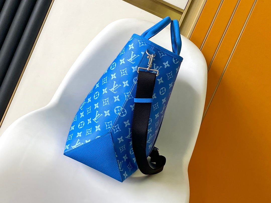 LV The Weekend Tote Bag 43cm Blue Monogram Canvas & Taïga Leather mysite