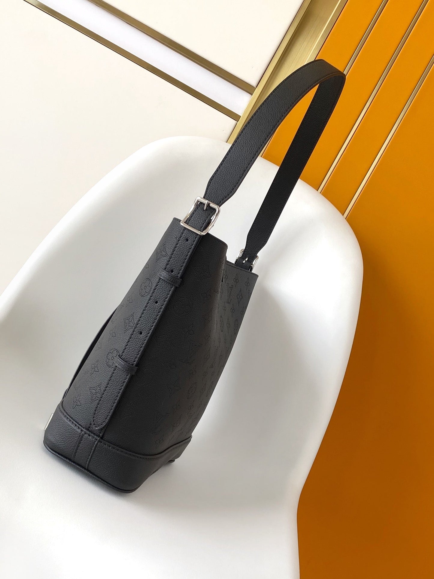 LV M12139 Flore Handbag 28cm Black Perforated Cowhide mysite