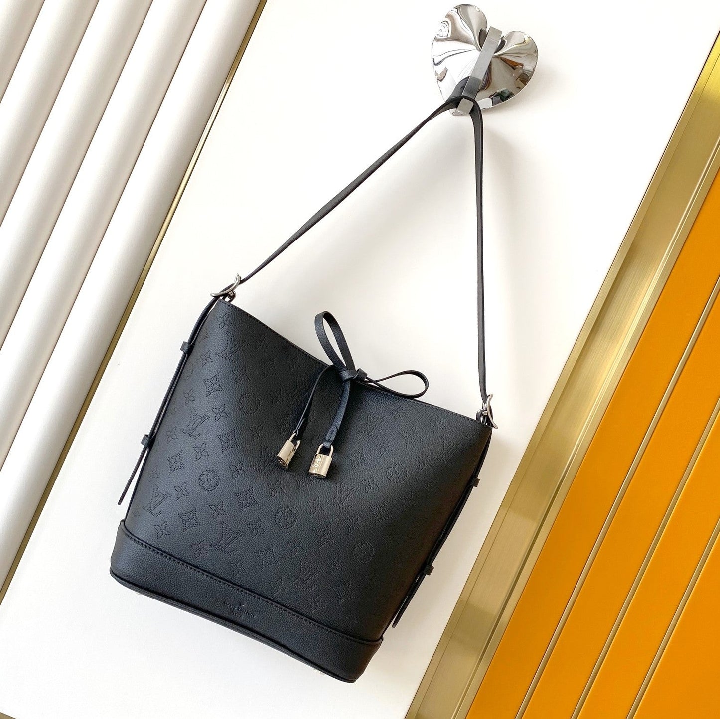 LV M12139 Flore Handbag 28cm Black Perforated Cowhide mysite