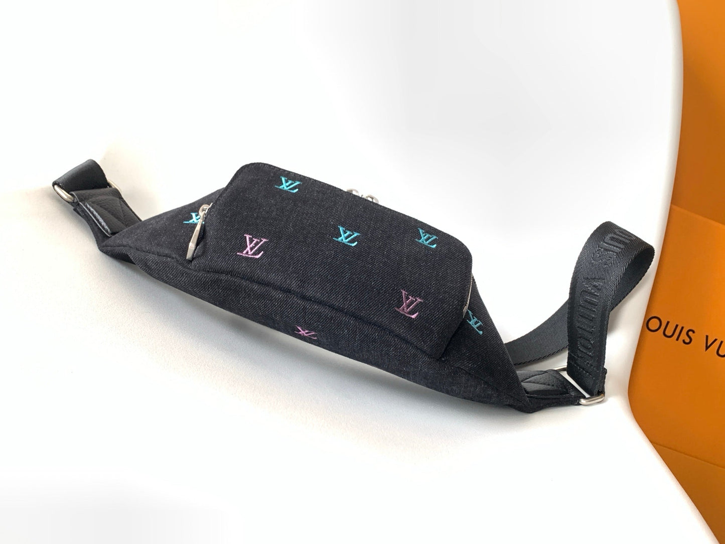 LV M13961 Rush Bumbag Black LV Blason Denim & Cowhide mysite