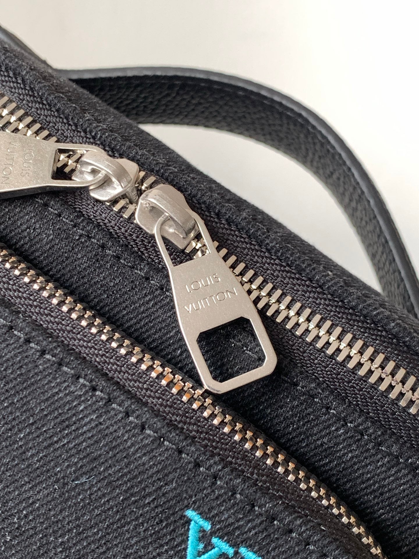 LV M13961 Rush Bumbag Black LV Blason Denim & Cowhide mysite