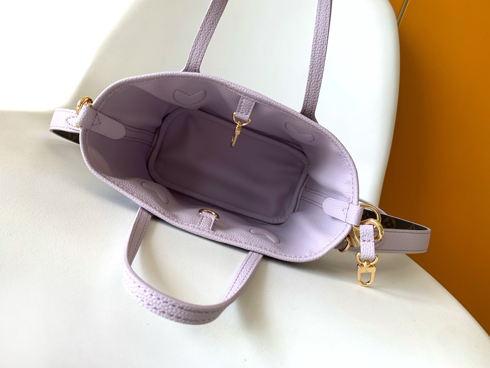 Neverfull 24 Bandoulière Inside Out BB Misty Lilac Calfskin mysite