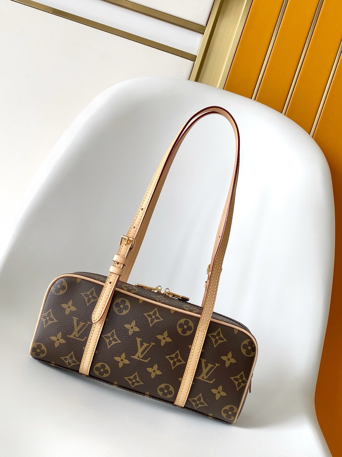 LV Hang On Handbag 26cm Brown Monogram Canvas GHW mysite