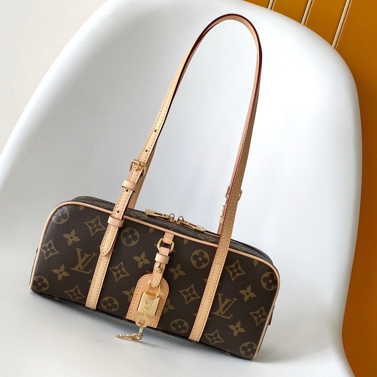 LV Hang On Handbag 26cm Brown Monogram Canvas GHW mysite