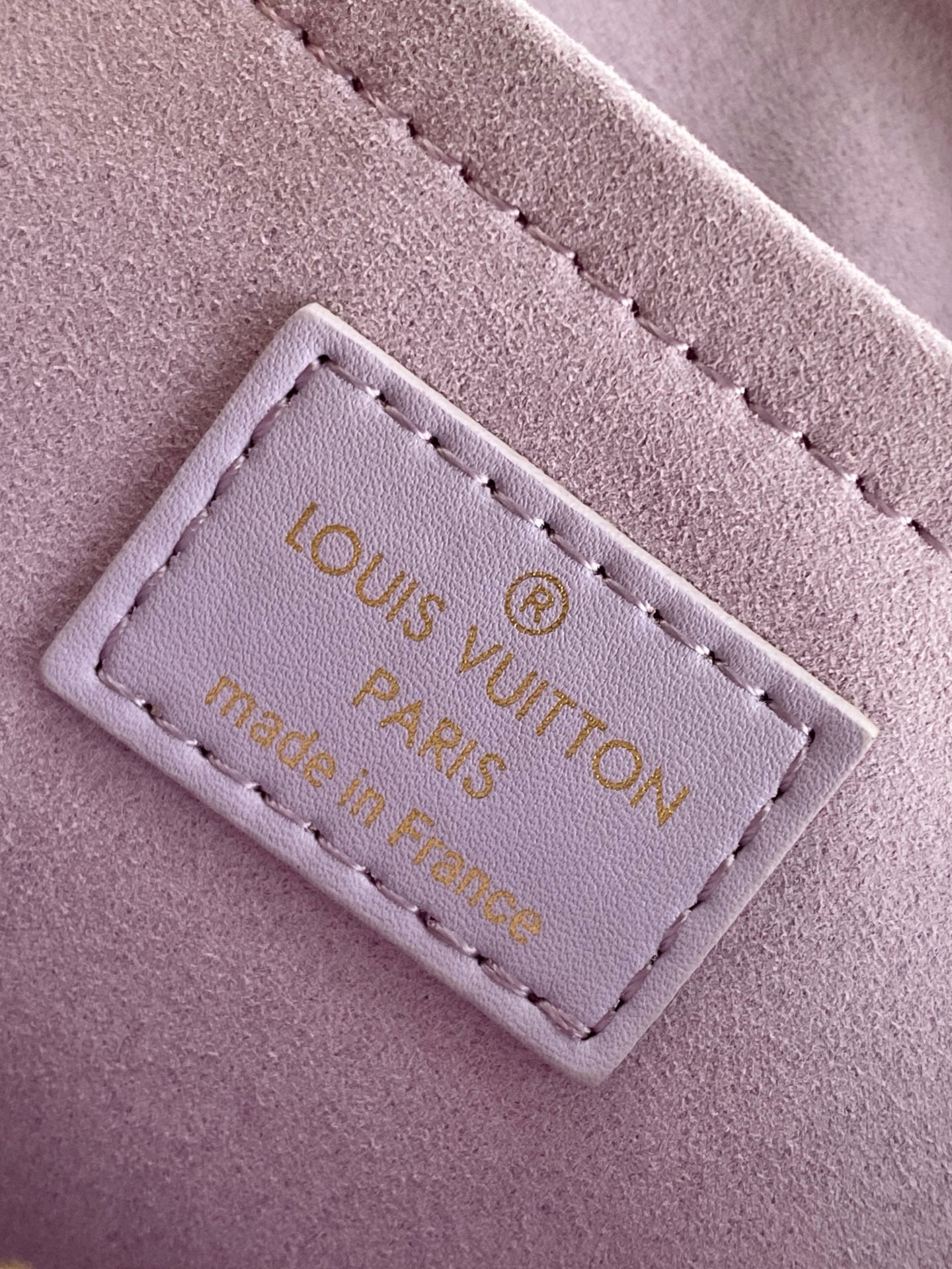 LV M15192 OnTheGo East West Tote 25cm Taro Purple Embossed Grain Cowhide GHW mysite