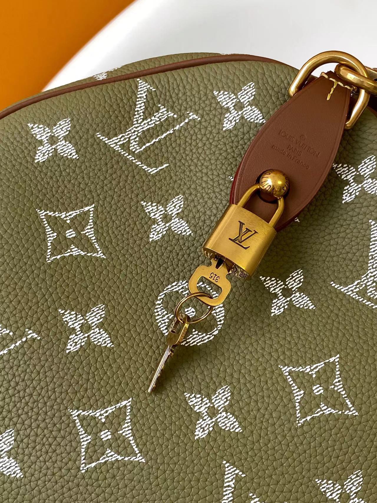 LV Speedy Bandoulière 40cm Green Sancha Monogram Calfskin GHW mysite