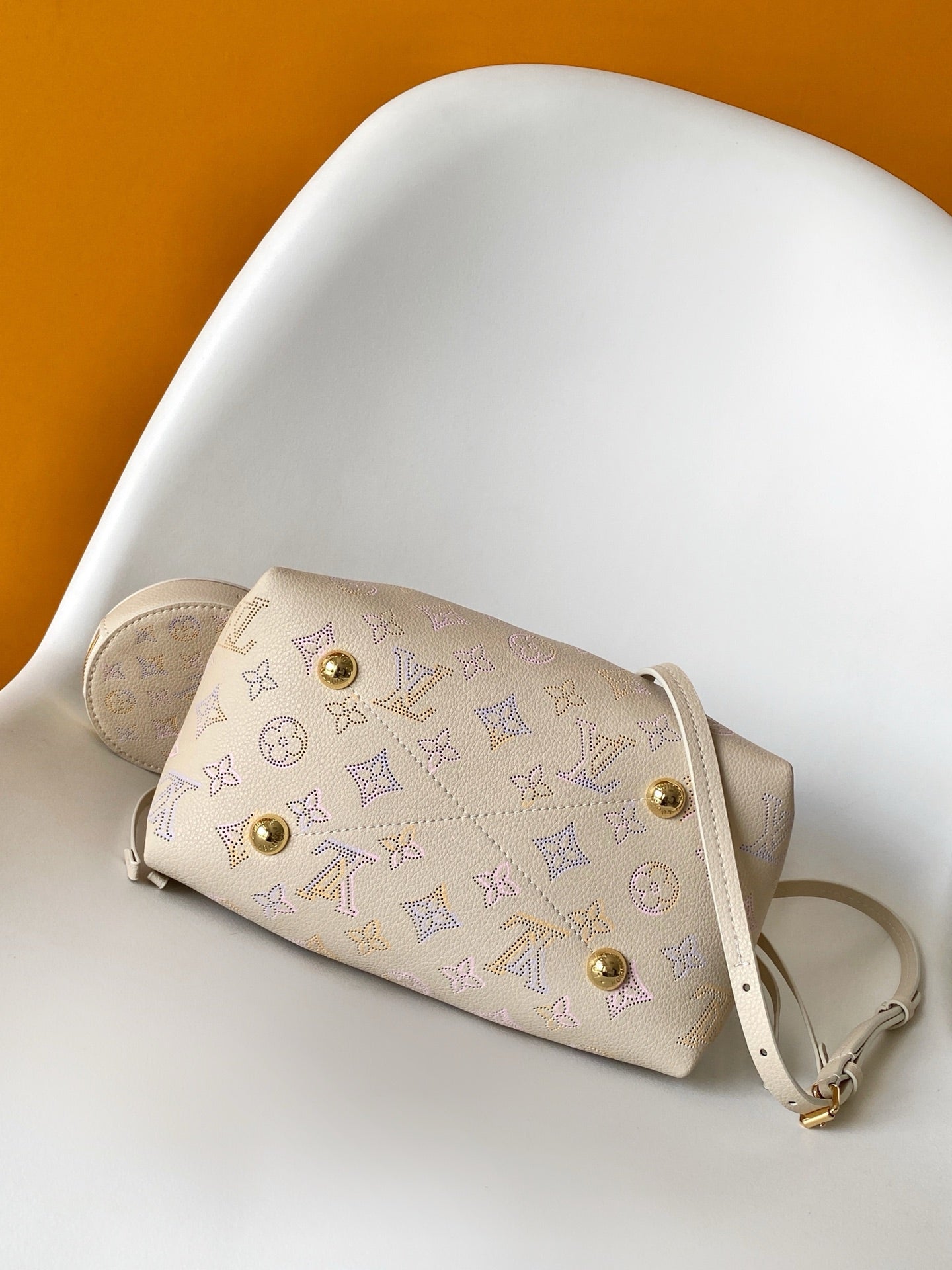 LV M15114 Bella Handbag 19cm Dream Cream Perforated Cowhide GHW mysite