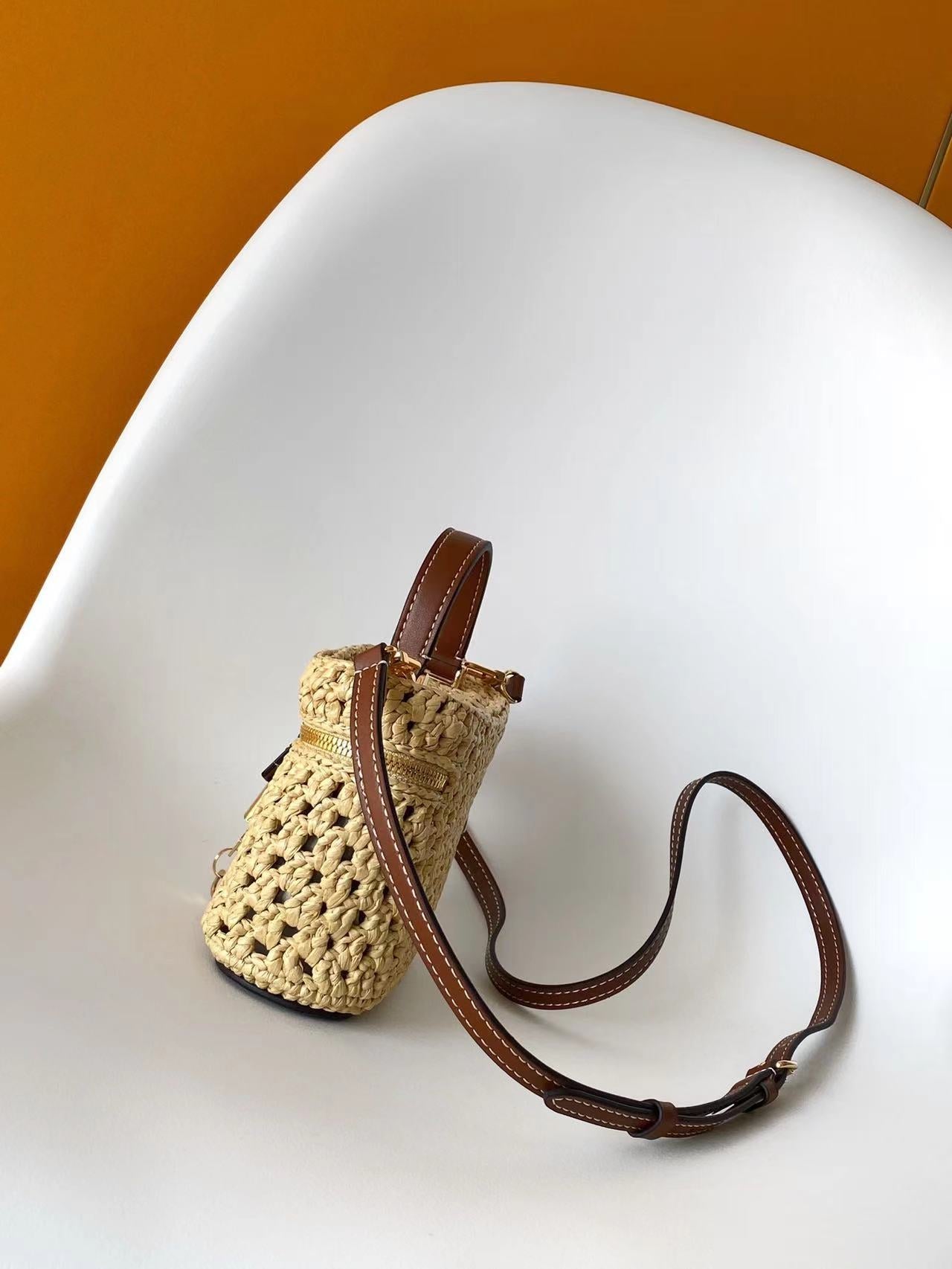 LV Vanity Chain Pouch 19cm Brown Raffia & Cowhide GHW mysite