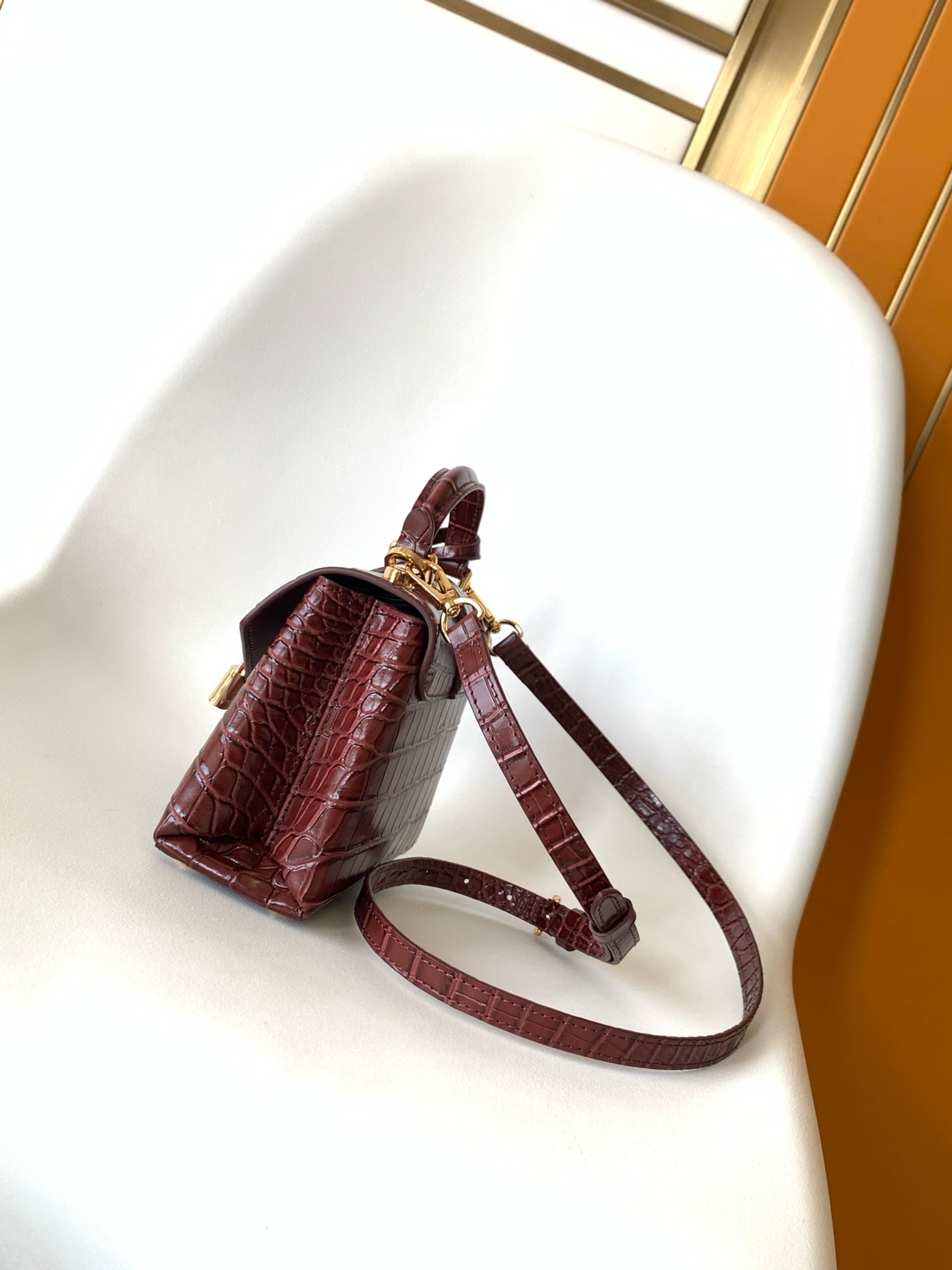 LV 25s Rose Des Vents Handbag 19cm Burgundy Crocodile GHW mysite