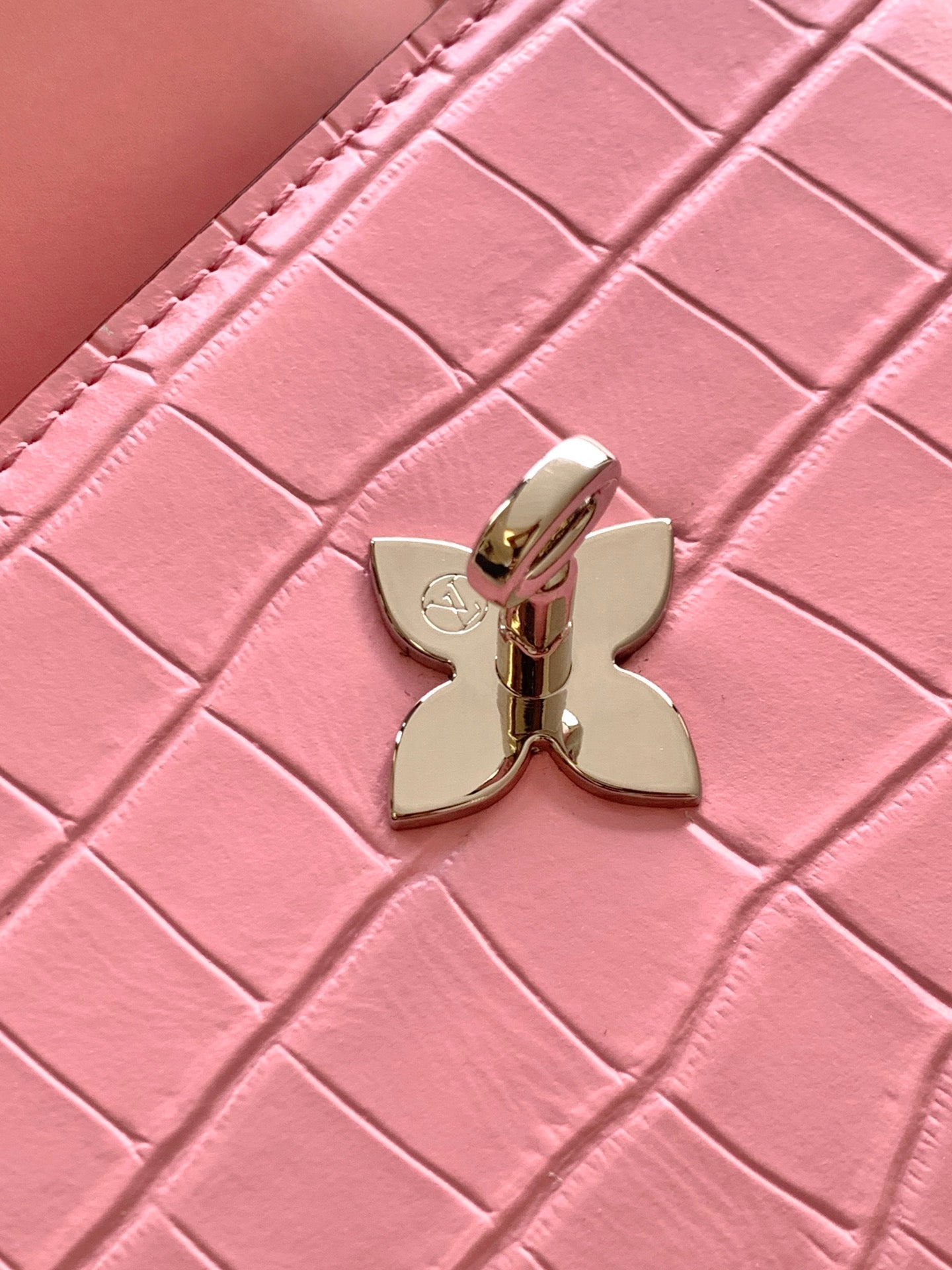 LV 25s Rose Des Vents Handbag 19cm Pink Crocodile Metal HW mysite