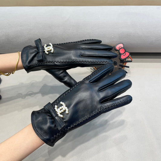 GLOVES IN BLACK LAMBSKIN 415820 mysite