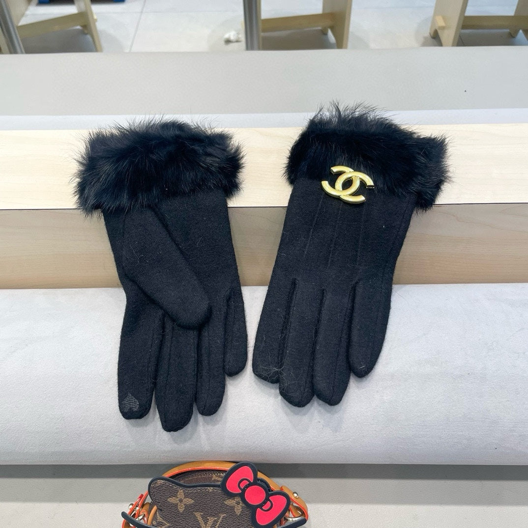 GLOVES IN BLACK WOOL AND RABBIT FUR 417168 mysite