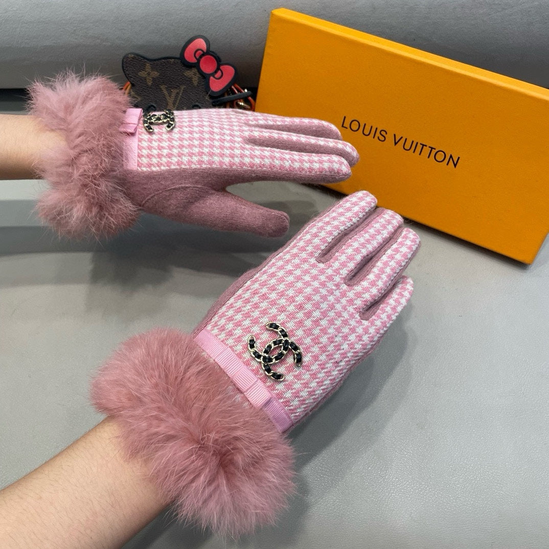 GLOVES IN PASTEL PINK MIX WHITE WOOL AND RABBIT FUR 417181 mysite