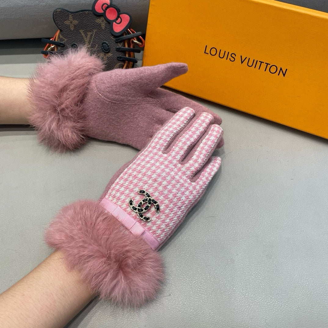 GLOVES IN PASTEL PINK MIX WHITE WOOL AND RABBIT FUR 417181 mysite