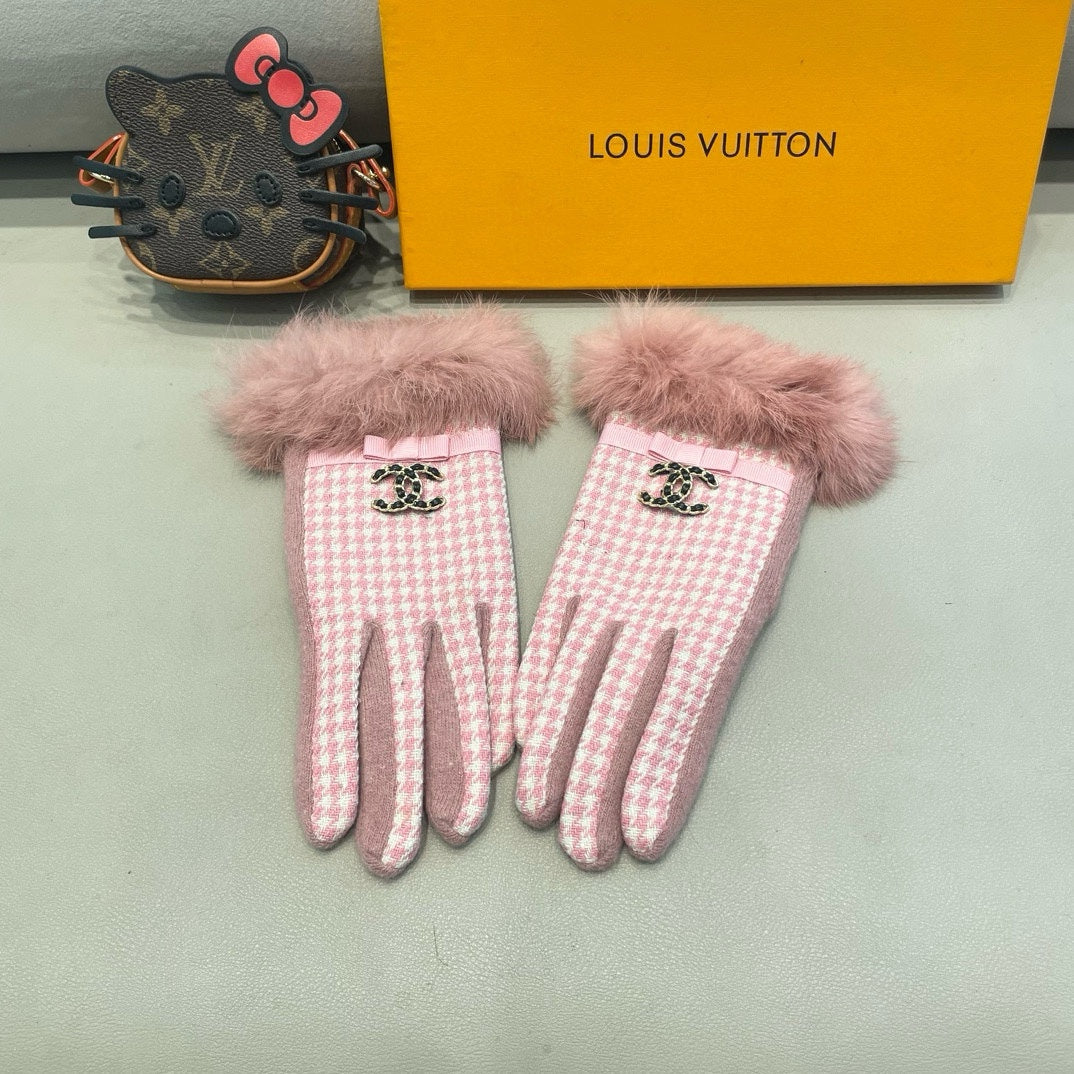GLOVES IN PASTEL PINK MIX WHITE WOOL AND RABBIT FUR 417181 mysite