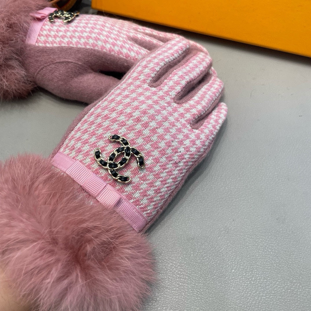 GLOVES IN PASTEL PINK MIX WHITE WOOL AND RABBIT FUR 417181 mysite