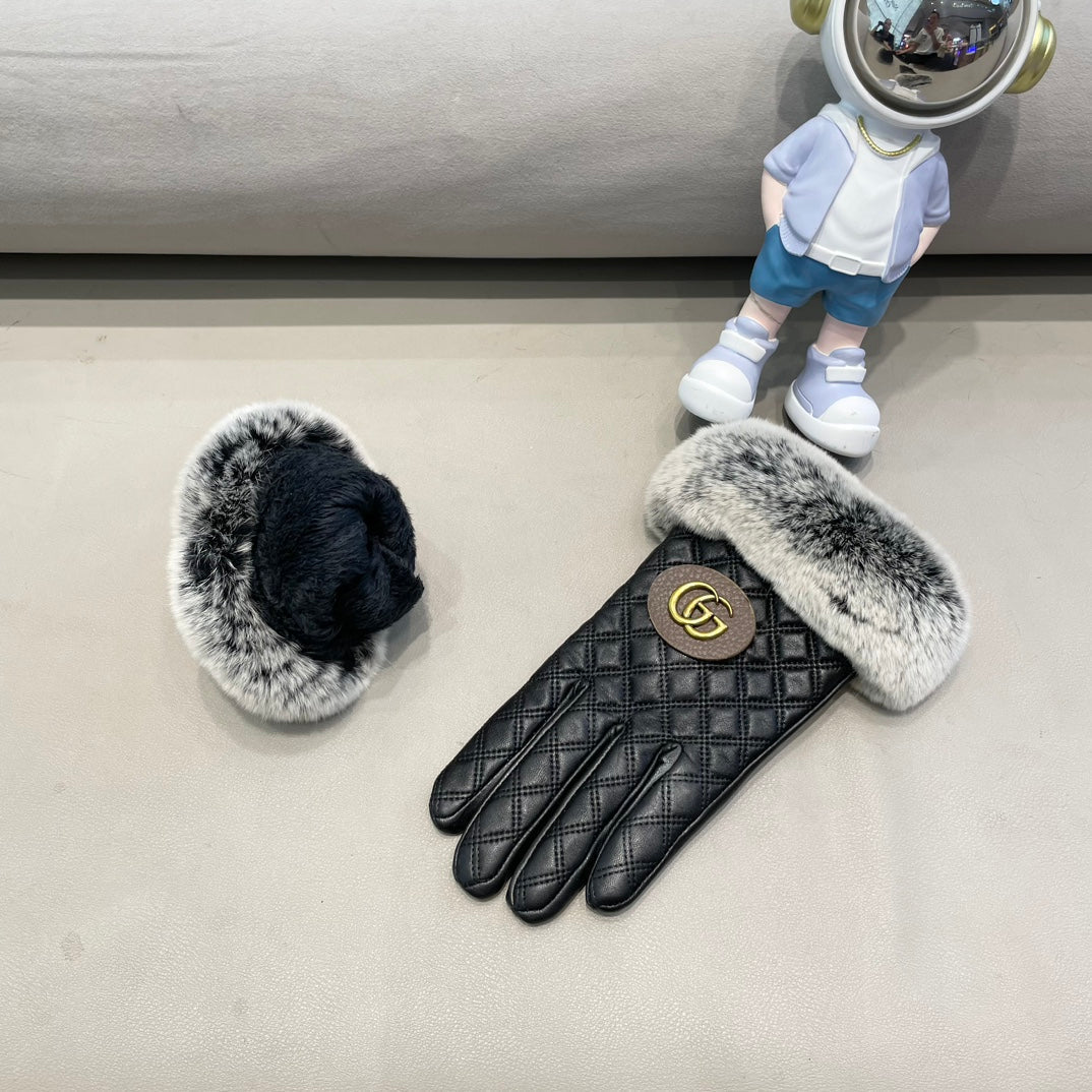 TOUCHSCREEN GLOVES IN BLACK LAMBSKIN AND RABBIT FUR 429210 mysite