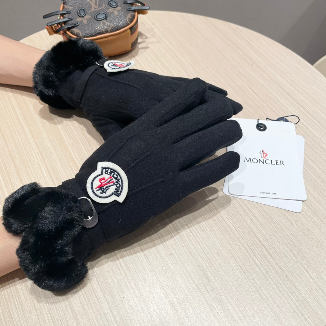 GLOVES IN BLACK WOOL WITH RABBIT FUR 439079 mysite