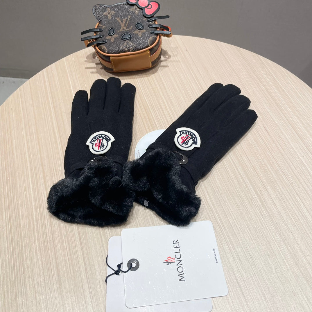 GLOVES IN BLACK WOOL WITH RABBIT FUR 439079 mysite