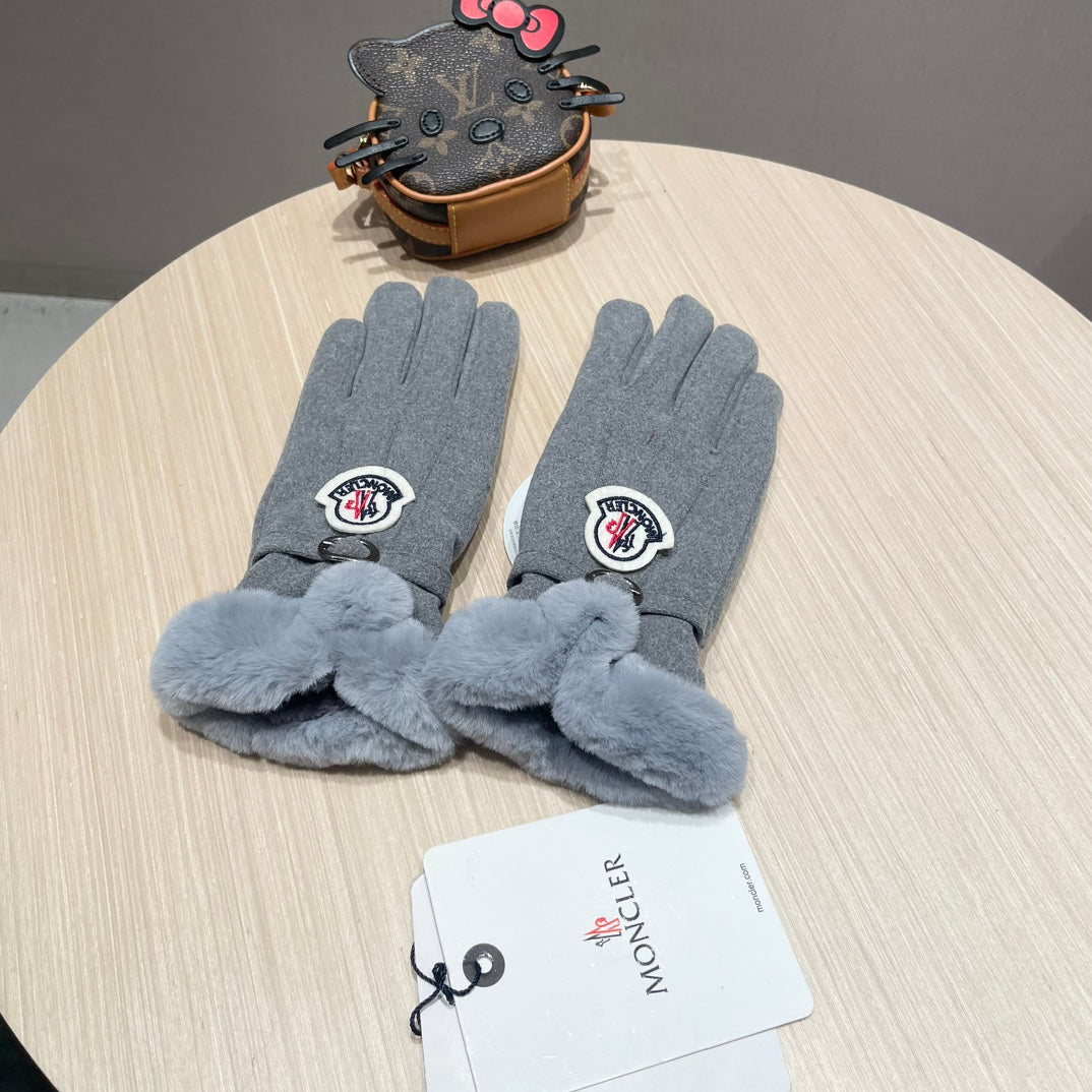 GLOVES IN COOL GRAY WOOL WITH RABBIT FUR 439080 mysite