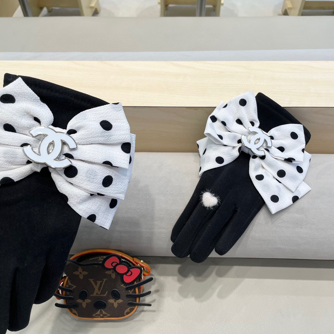 GLOVES IN BLACK MIX WHITE WOOL 454572 mysite