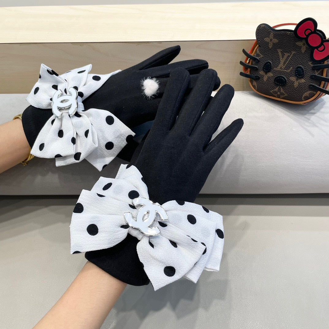 GLOVES IN BLACK MIX WHITE WOOL 454572 mysite