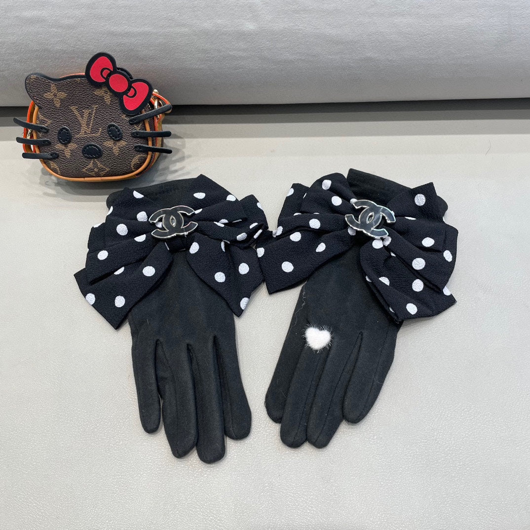 GLOVES IN BLACK MIX WHITE WOOL 454573 mysite