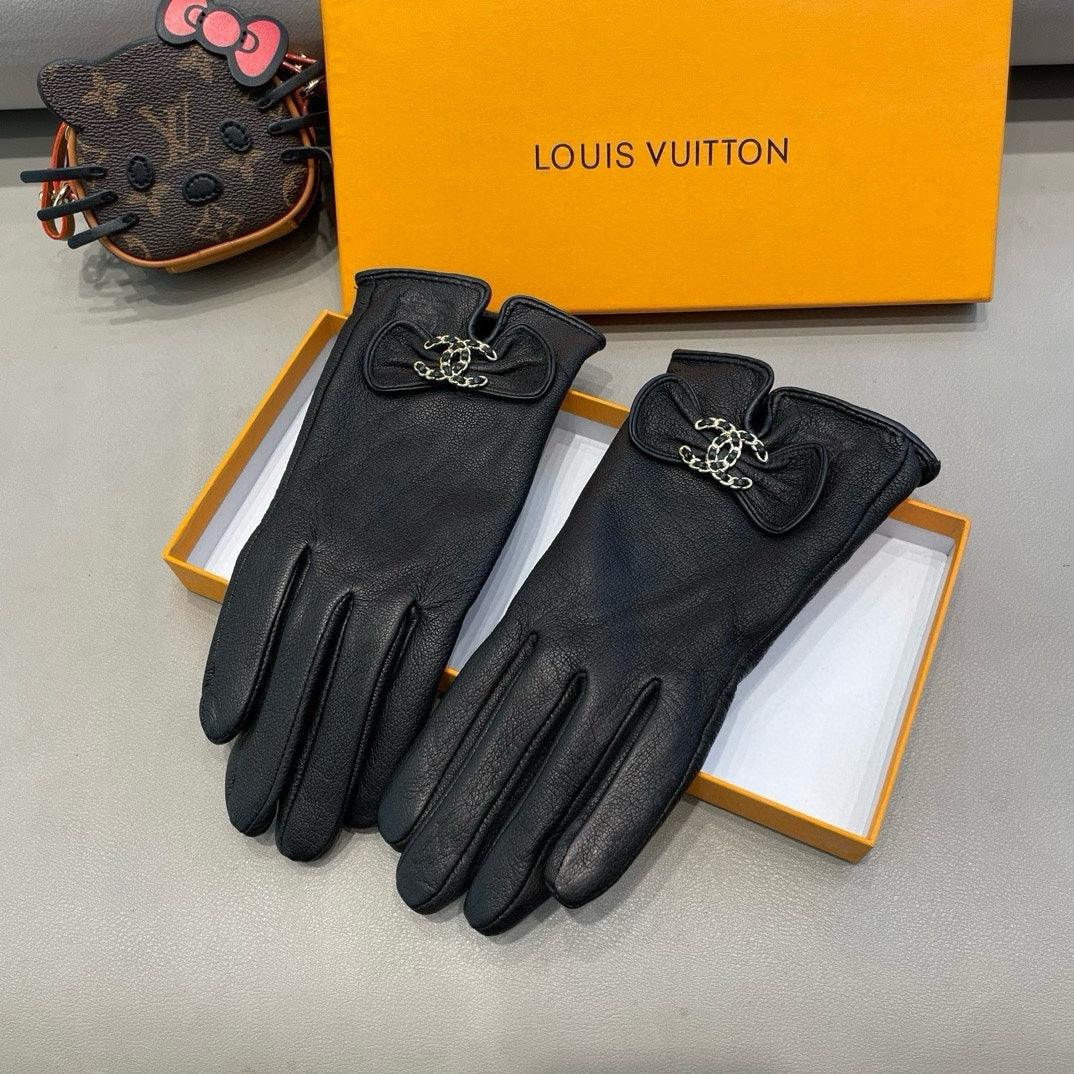 GLOVES IN BLACK LAMBSKIN 462395 mysite
