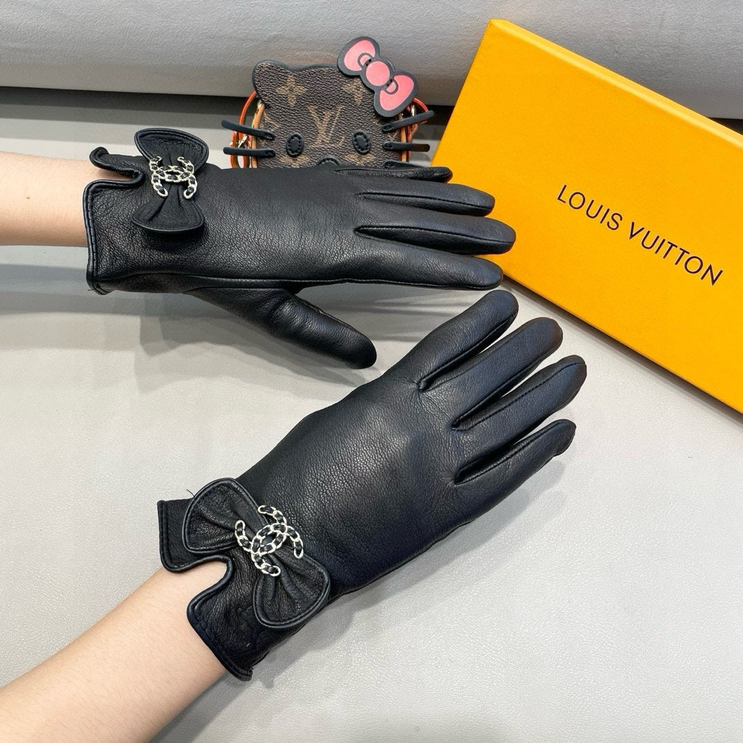GLOVES IN BLACK LAMBSKIN 462395 mysite