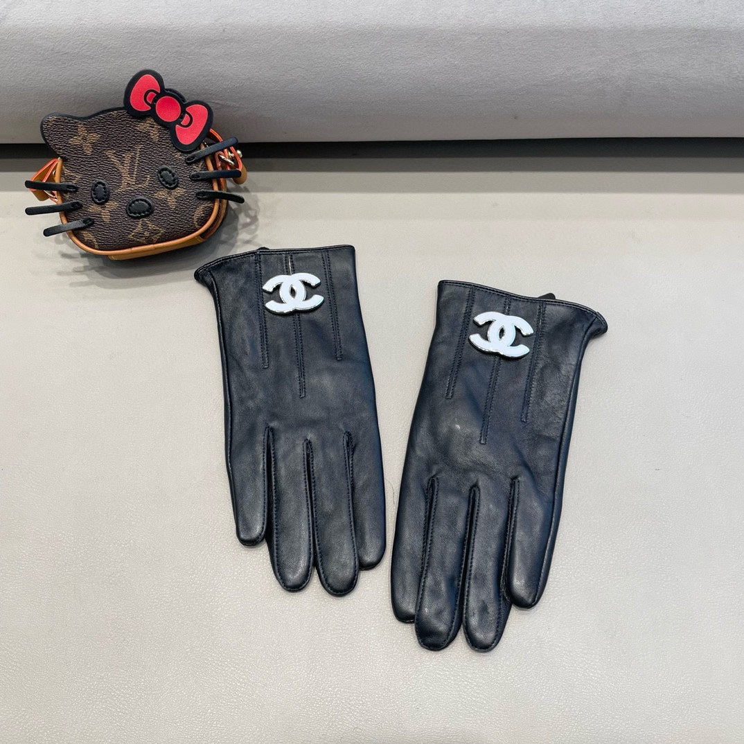 GLOVES IN BLACK LAMBSKIN WITH WHITE LOGO 462412 mysite