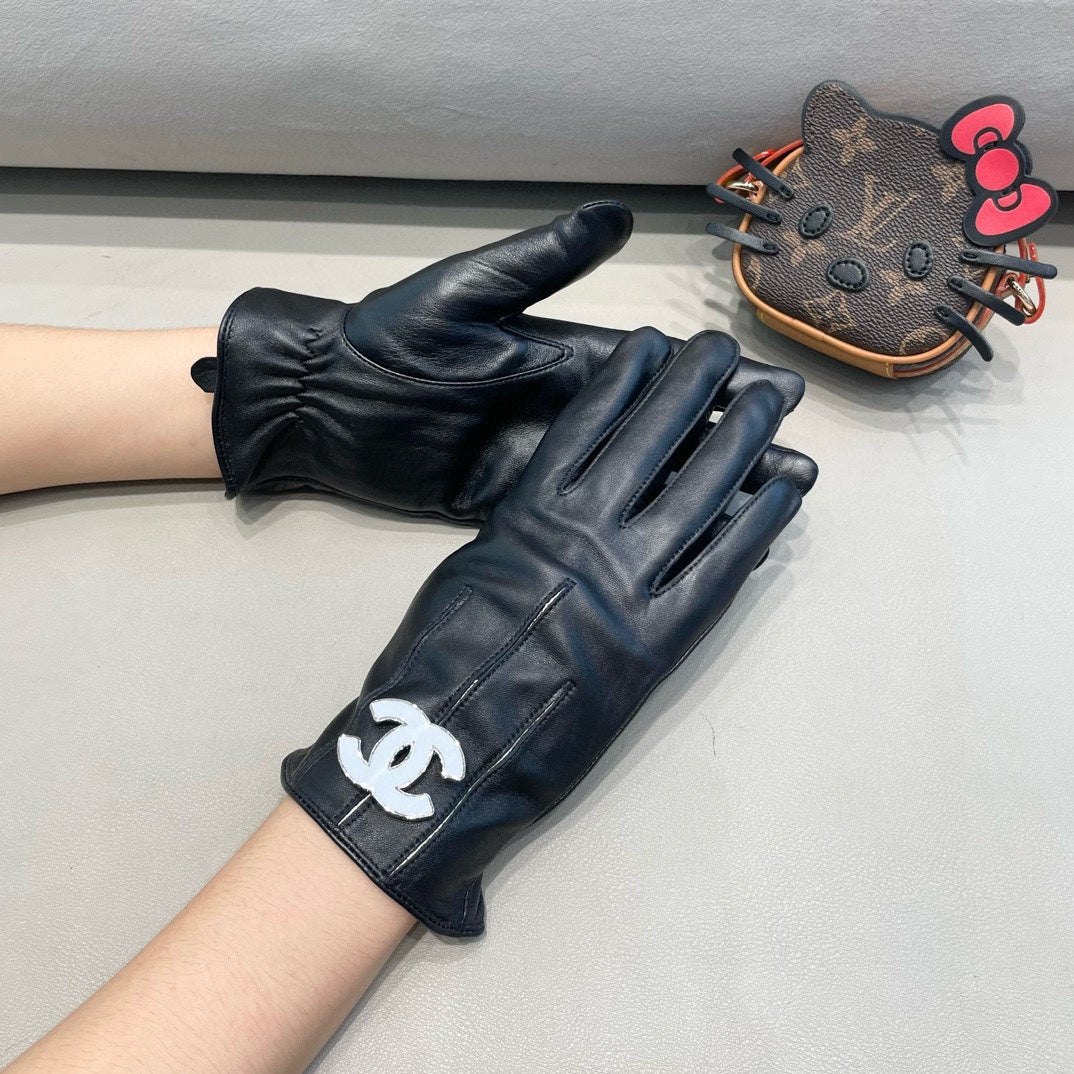 GLOVES IN BLACK LAMBSKIN WITH WHITE LOGO 462412 mysite