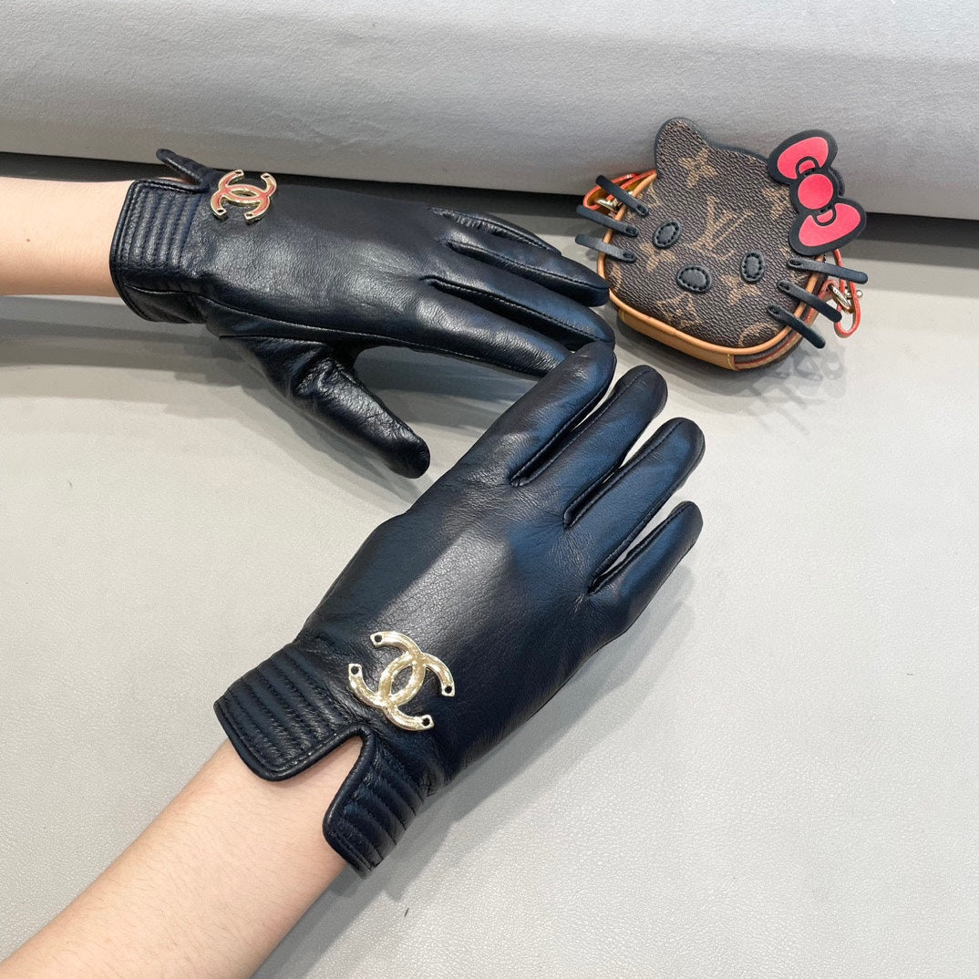 GLOVES IN BLACK LAMBSKIN WITH GOLD LOGO 462414 mysite