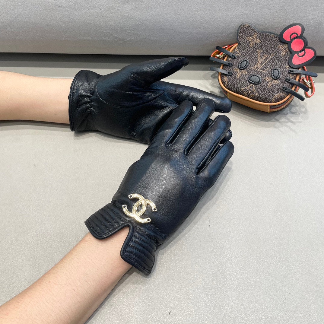 GLOVES IN BLACK LAMBSKIN WITH GOLD LOGO 462414 mysite