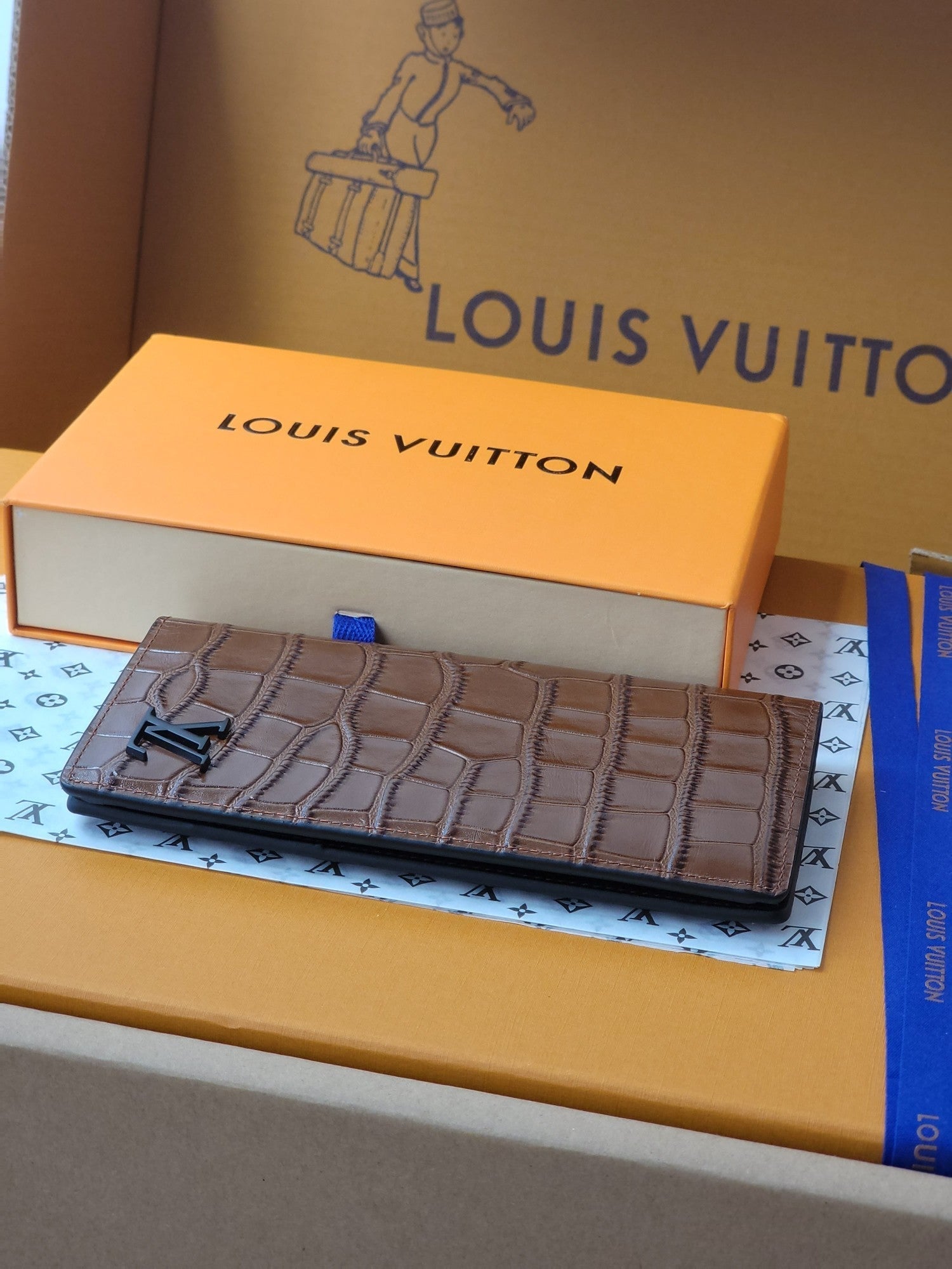 LV M81830 Brazza Wallet Brown Crocodile Leather mysite