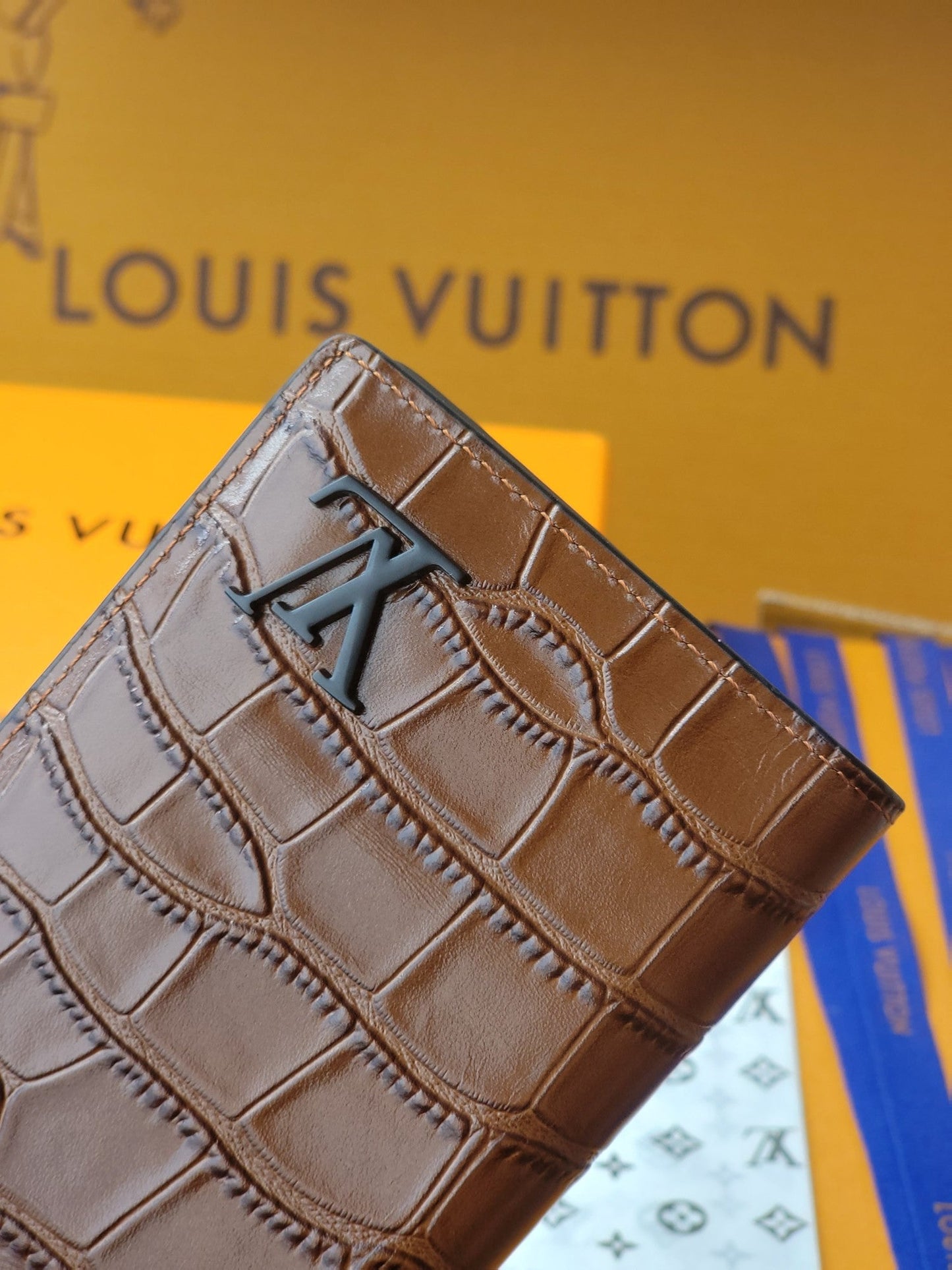 LV M81830 Brazza Wallet Brown Crocodile Leather mysite