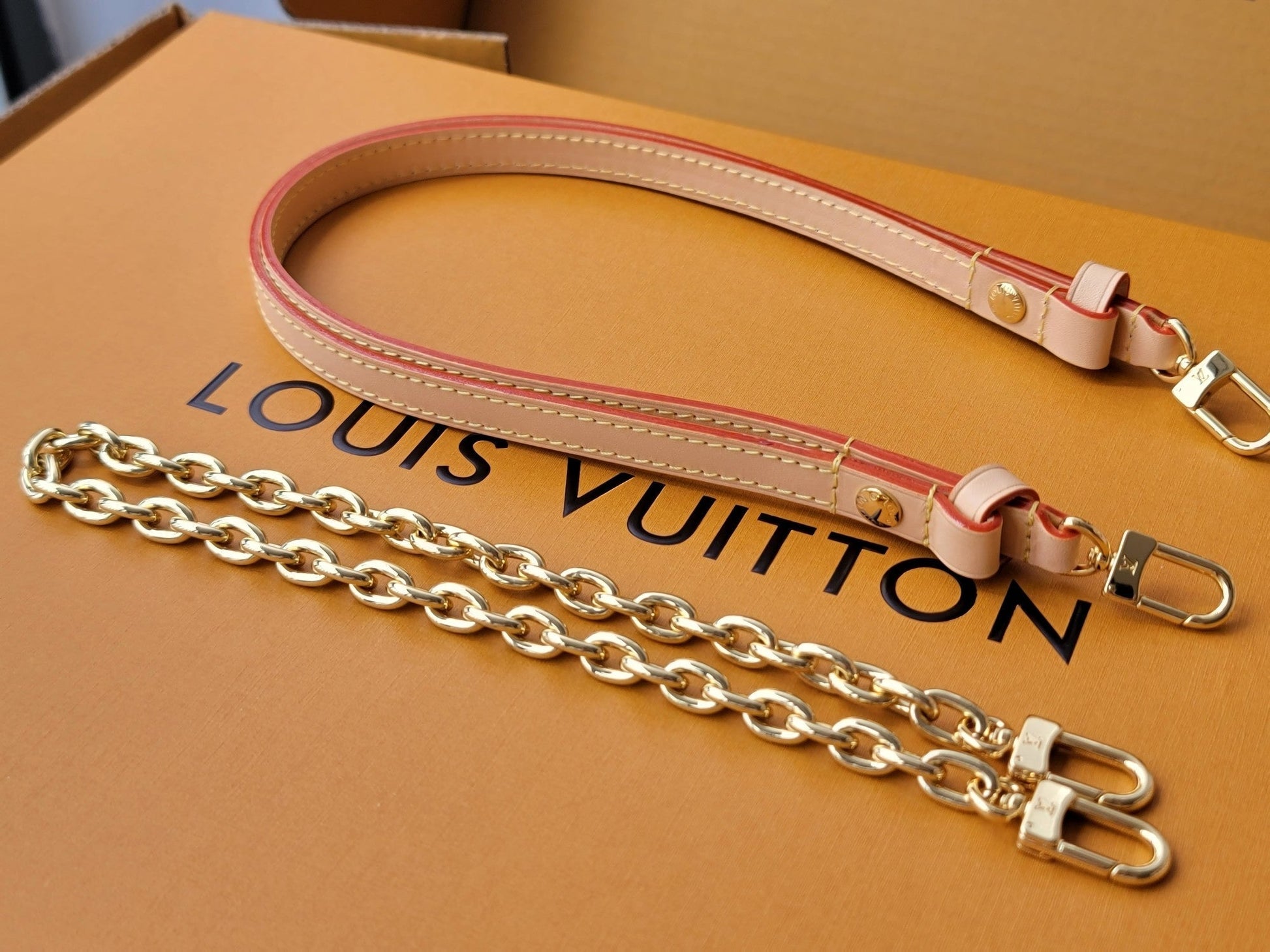 LV x TM M14239  Wallet On Chain Ivy White Monogram cherry Canvas GHW mysite