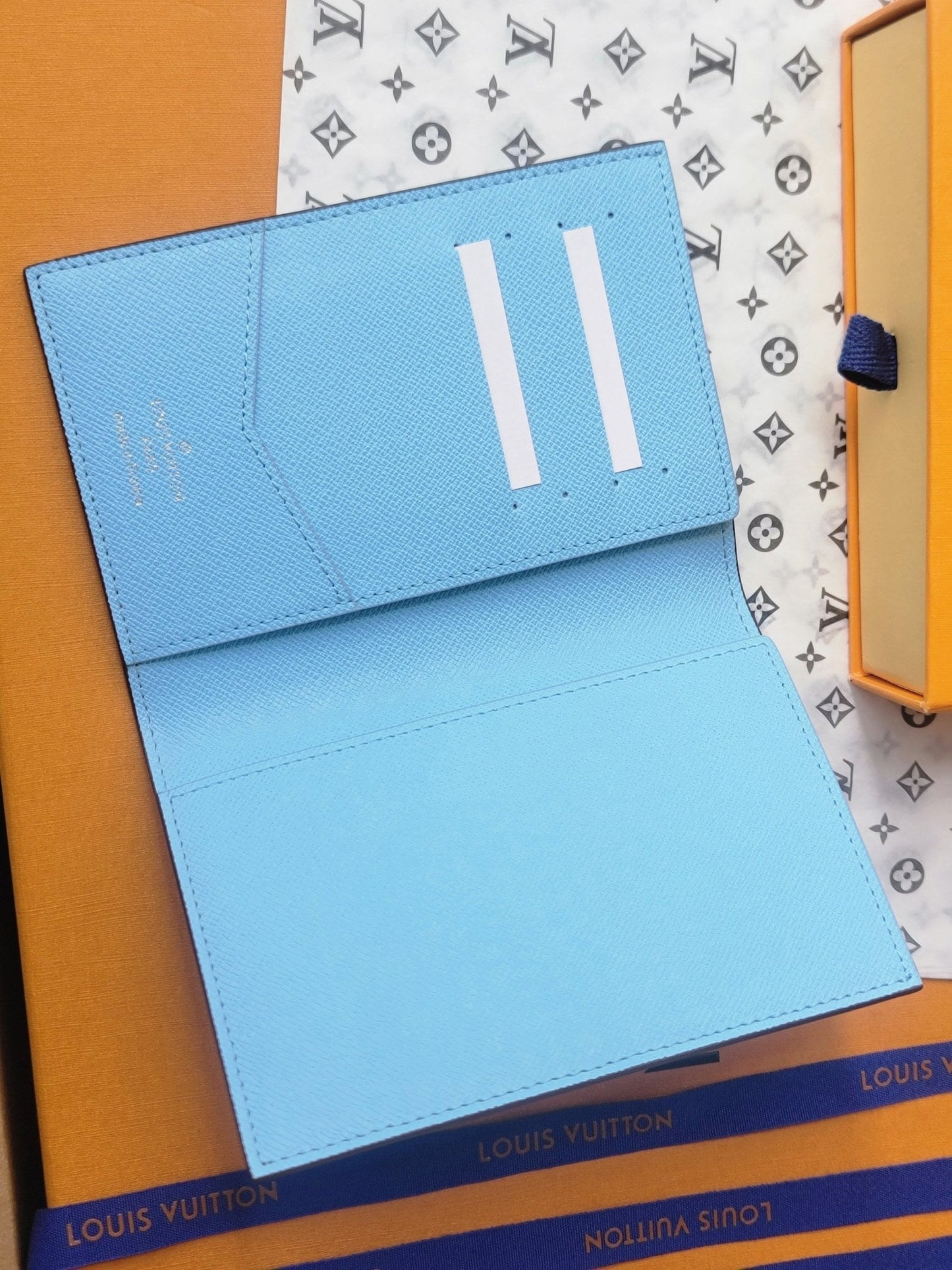 LV Passport Cover Blue Monogram Vivienne Myosotis mysite