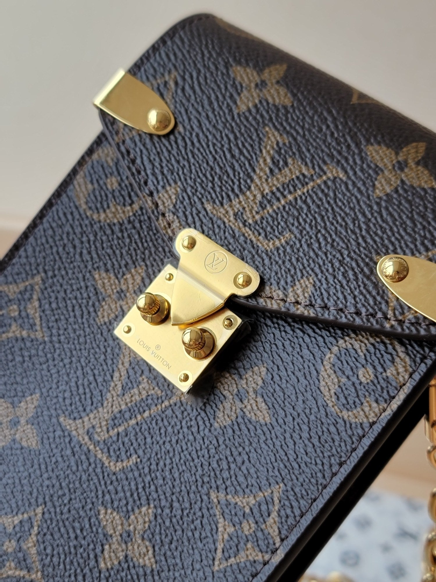 LV Phone Pouch Métis Brown Monogram Canvas GHW mysite